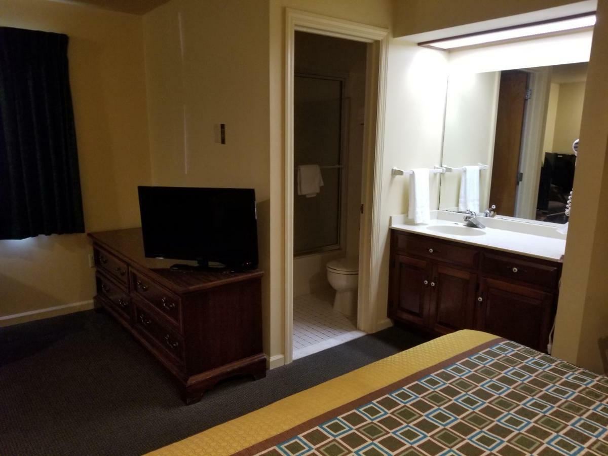 Classic Inn Lancaster Smoketown  Εξωτερικό φωτογραφία